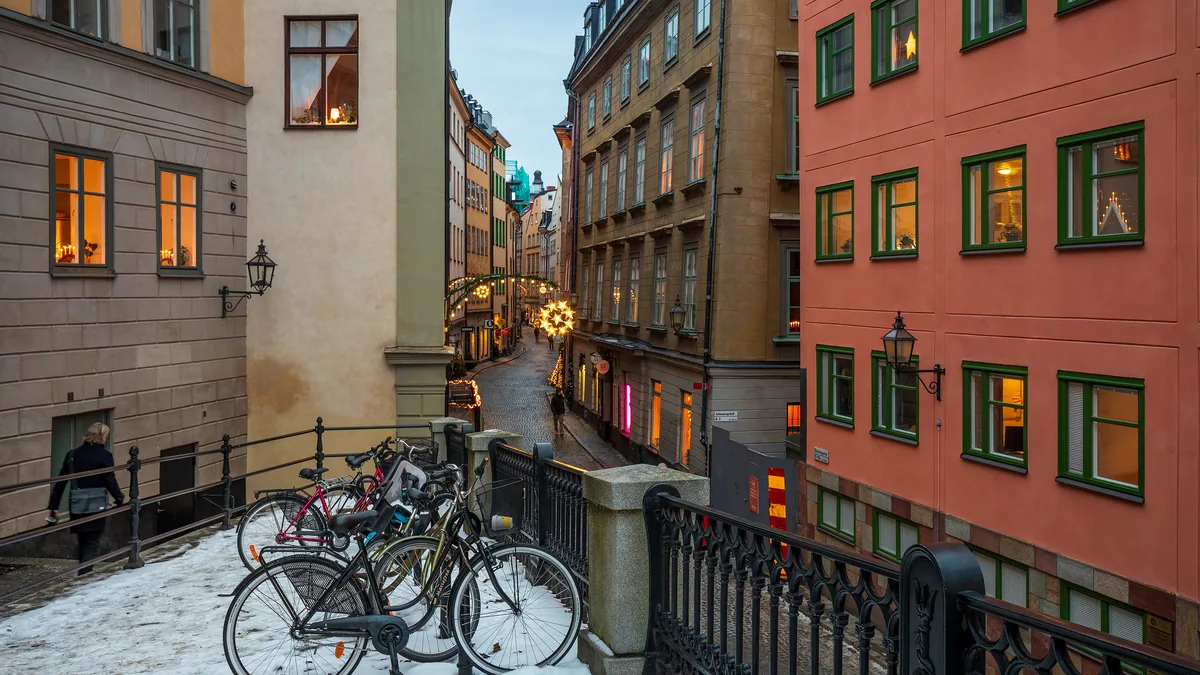 How Swedish CSN Student Financial Aid Works: Grants, Loans & Income Cap (Fribelopp) Rules