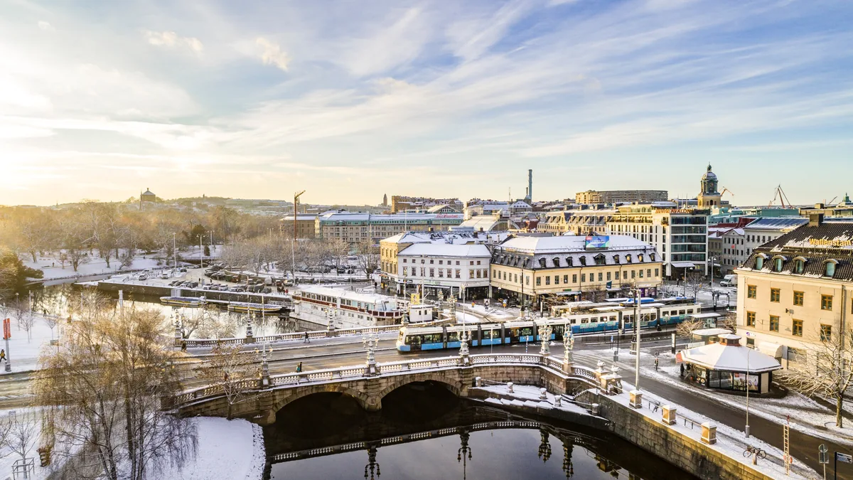 Volvo Cars Cuts 2,500 Jobs (2,000 in Sweden) After Heavy Q3 Loss: Rights Guide for Staff & Expats